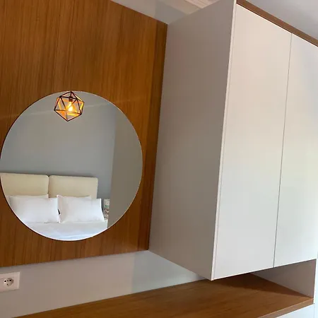 Lana River Modern Apartment *